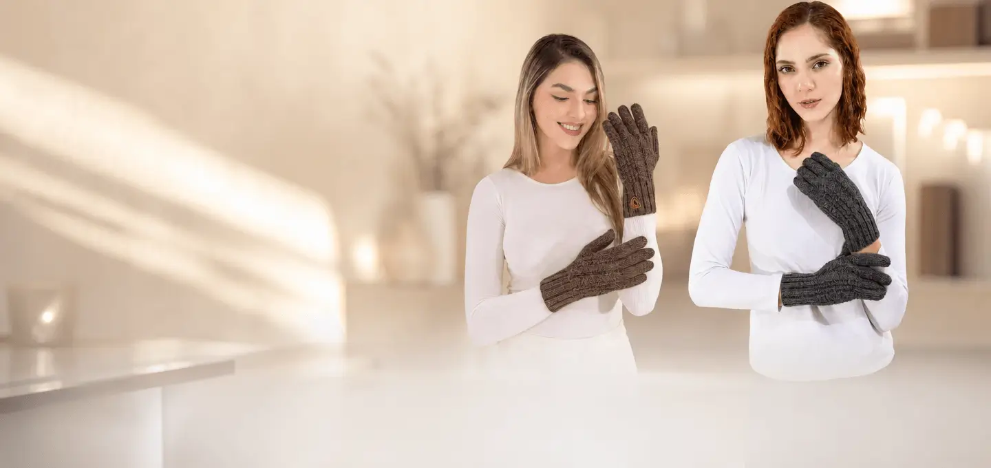 Classic Cable Alpaca Gloves